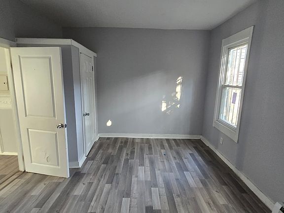 5th image of 77 Grant Ave #1