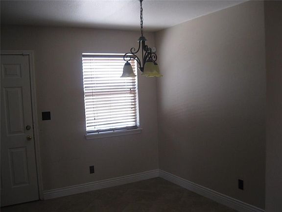 5th image of 12128 Sun Bridge Pl