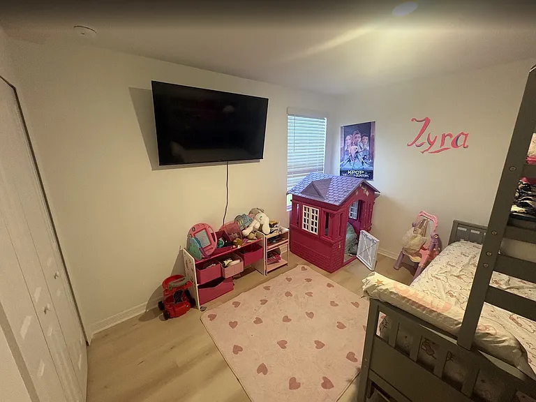 19573 Fairhill Ct — Photo 11