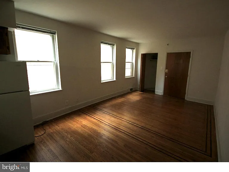 729 Spruce St #1B — Photo 7