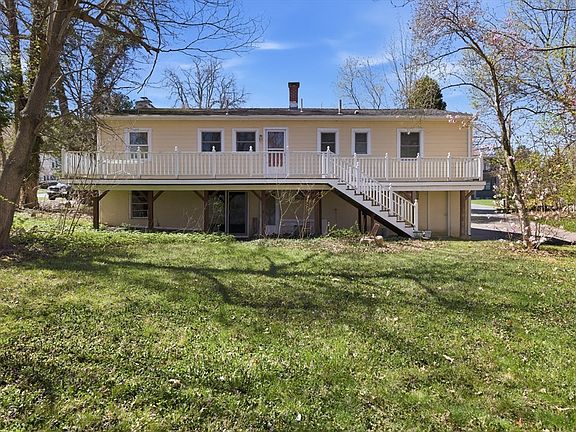 4th image of 18 Wyman Rd