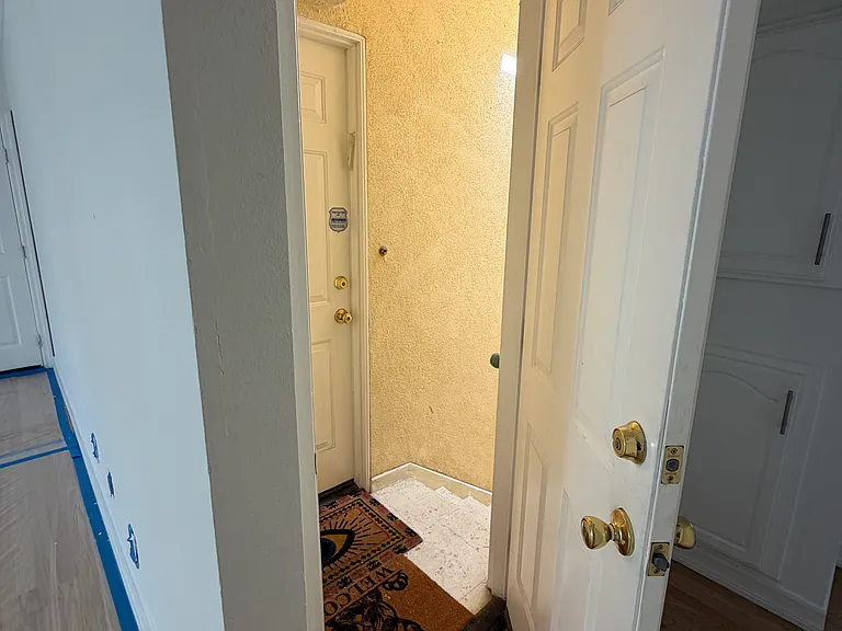 217 S Doheny Dr #5 — Photo 17