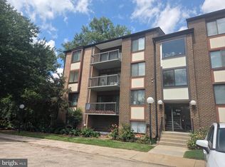 9730 Kingsbridge Dr APT 301, Fairfax, VA 22031