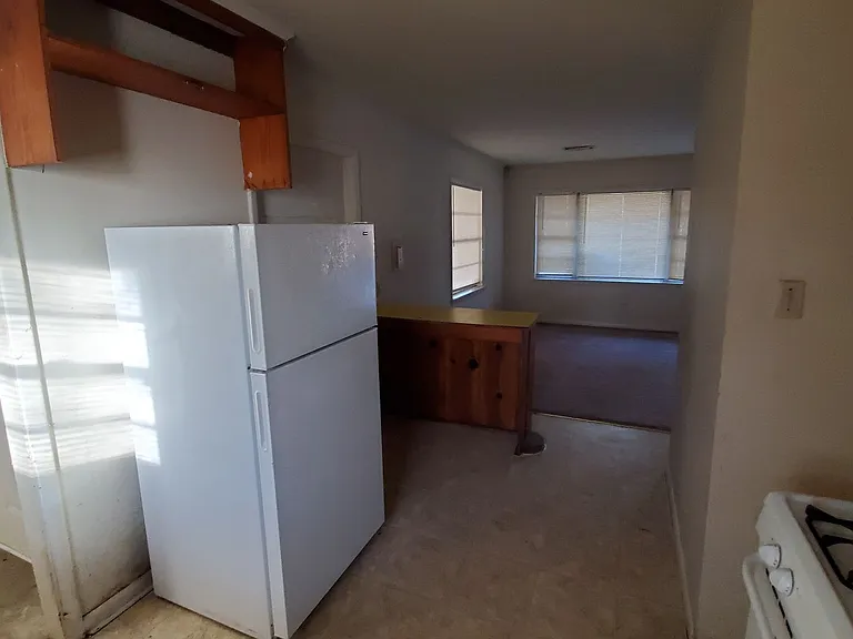 3208 Whitfield St — Photo 9
