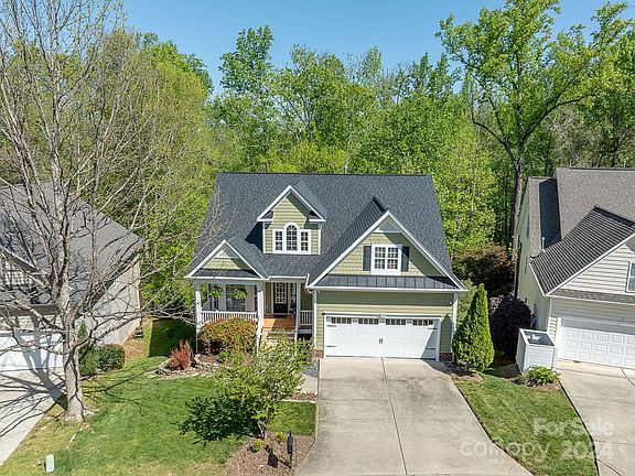 3rd image of 5621 Chalyce Ln