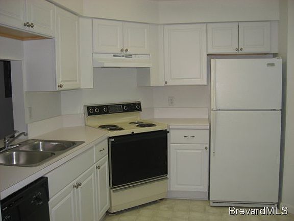 3rd image of 4920 Lake Waterford Way #1