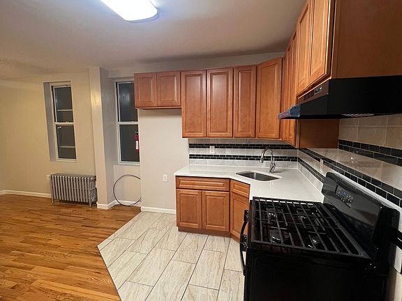 3rd image of 207 59th St APT 3