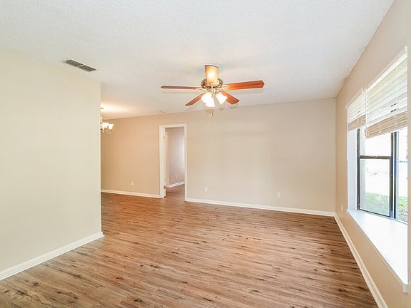 4th image of 17507 Cranbrook Dr