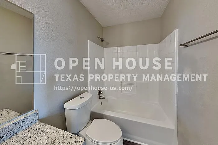 5711 Sterling Green Trl — Photo 18