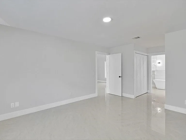 5760 36th Pl — Photo 13