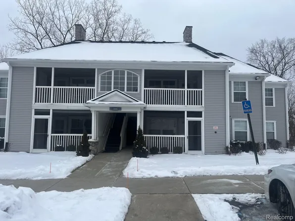 4303 Inverness St #22, Dexter, MI 48130