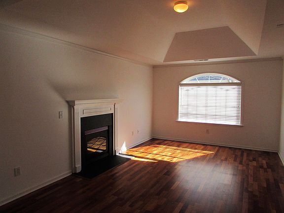 4th image of 668 Ivybrooke Ave