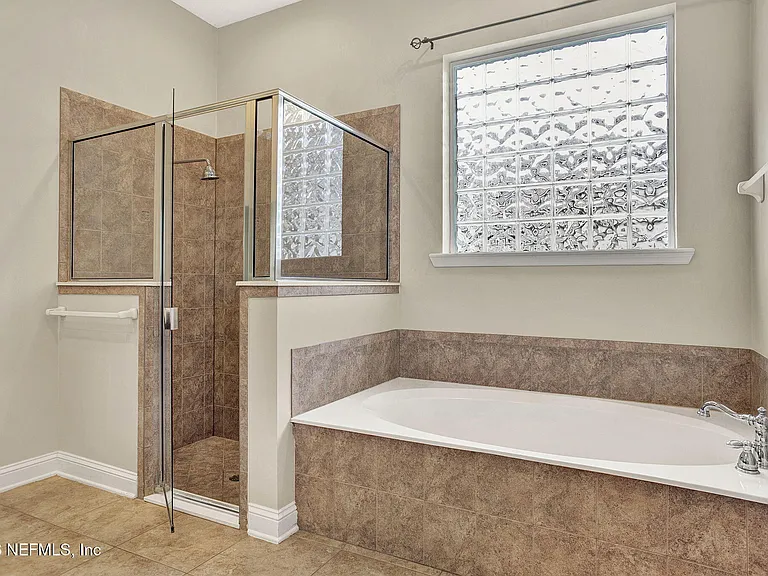 1837 Forest Glen Way St — Photo 19