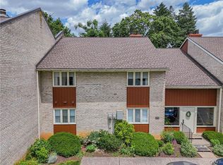 311 Carver Dr APT D, Bethlehem, PA 18017