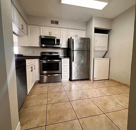 5th image of 6101 Glenmoor Dr
