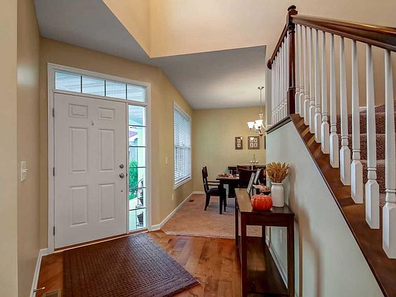 3rd image of 1154 Lakewood Cir