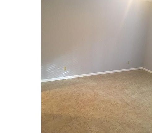 5th image of 4621 Bayshore Dr APT Q5