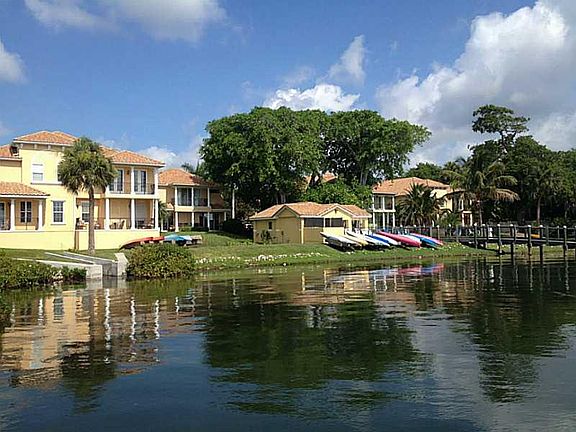 2nd image of 124 Banyan Bay Dr