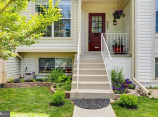 324 Stallion Sq NE, Leesburg, VA 20176
