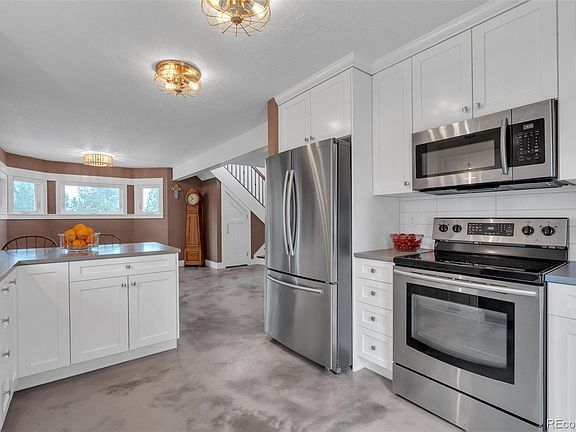 5th image of 7479 Pine Crest Drive