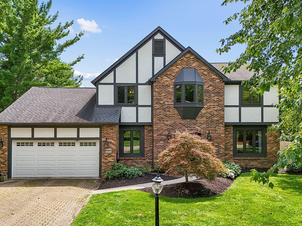 1st image of 8888 Chateau Dr NW