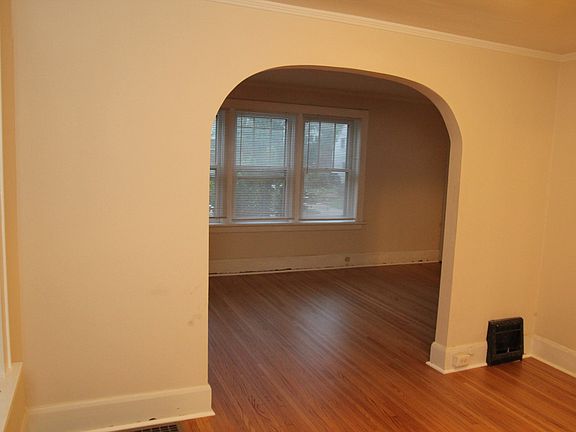5th image of 7611 W Bruno Ave #1