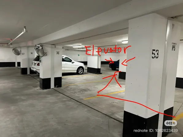30 Nelson St, Toronto, ON M5V 0H5
