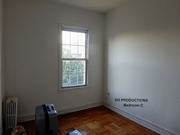 5th image of 325 S 1st St APT 1