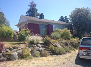 9748 Phinney Ave N, Seattle, WA 98103