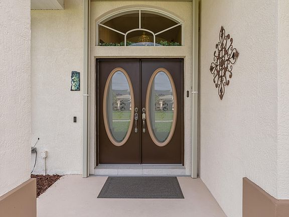 4th image of 104 SW Lion Lane