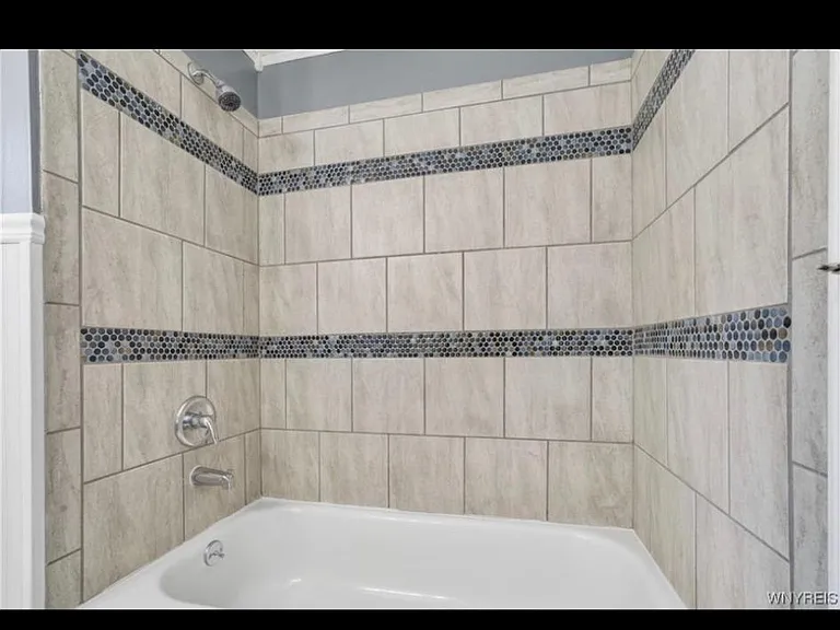 651 E And West Rd #1 — Photo 20