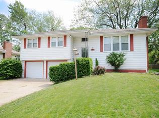 10811 W 91st Ter, Overland Park, KS 66214