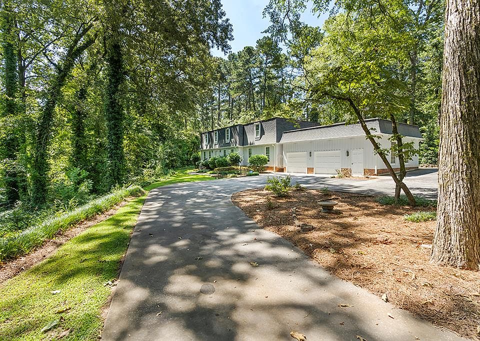 1st image of 101 Longwood Ln