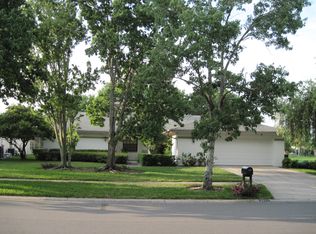 3211 Pleasant Lake Dr, Tampa, FL 33618