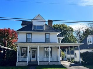 335 S 13th St, Indiana, PA 15701