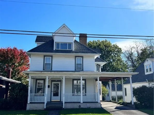 335 S 13th St, Indiana, PA 15701
