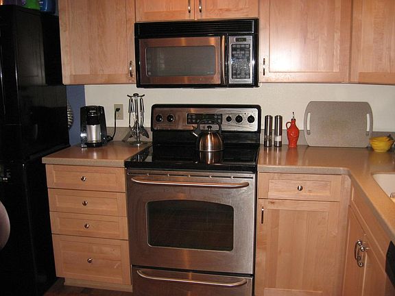 5th image of 1823 W Northridge Ct APT 40