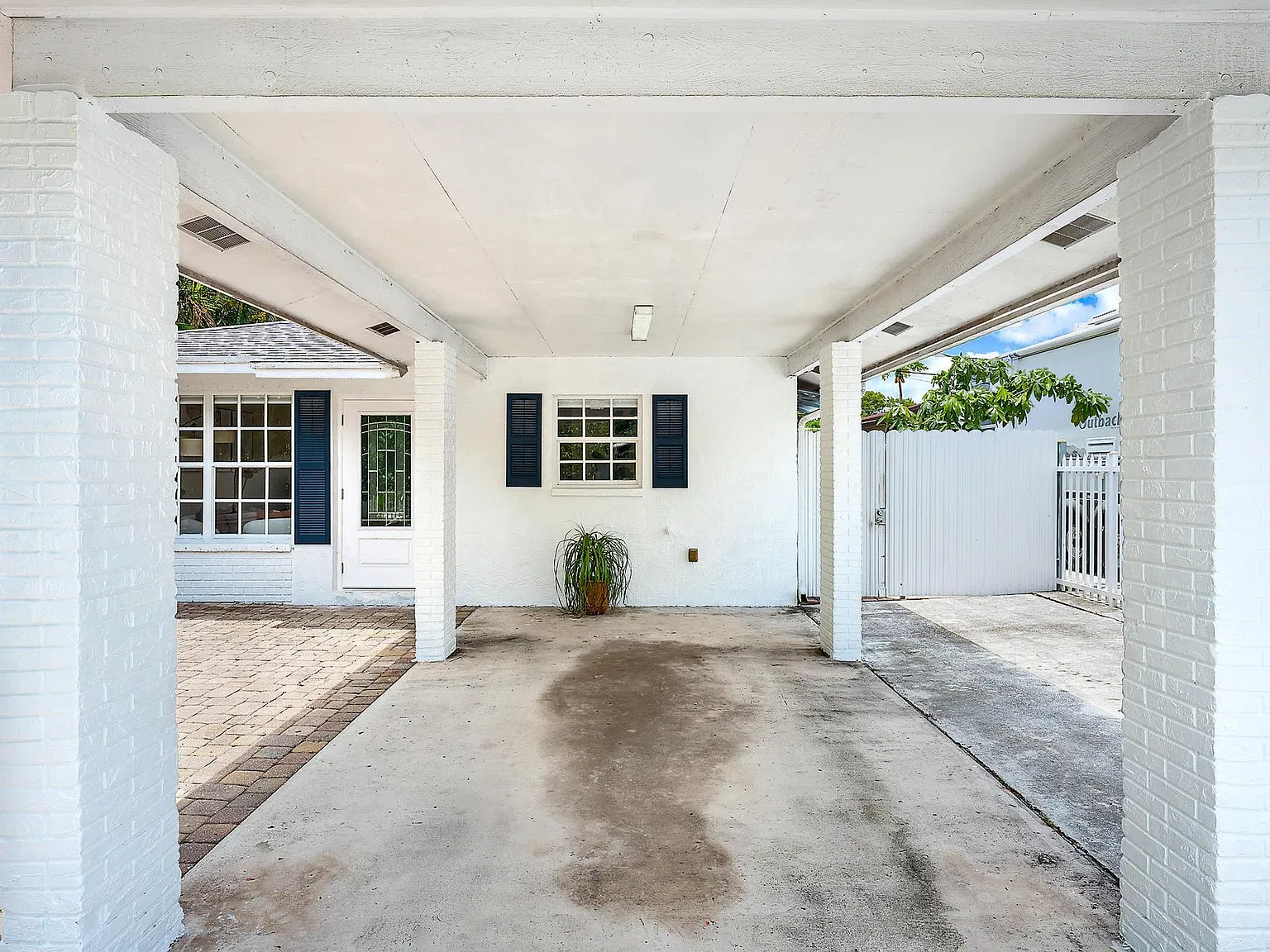 3 bed, 1.0 bath, 1248 sqft, $2,800 — Photo 4