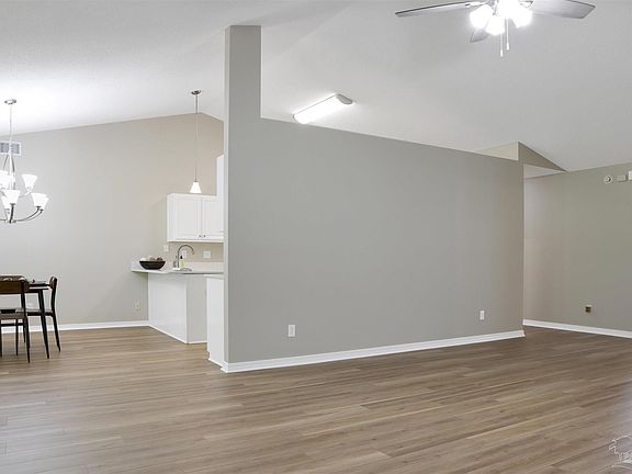 5th image of 6922 Kapok Dr