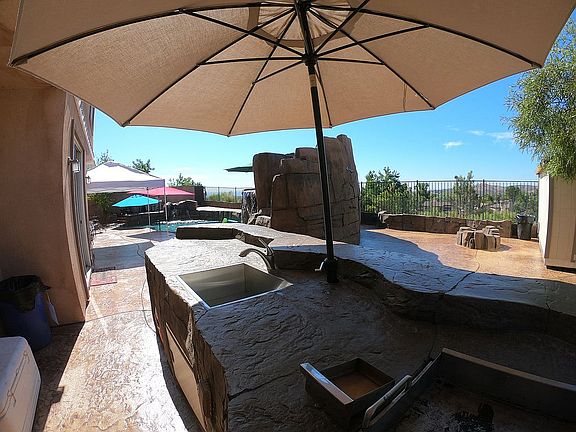 BBQ iron and sink 