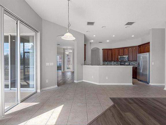 4th image of 4820 Portmarnock Way