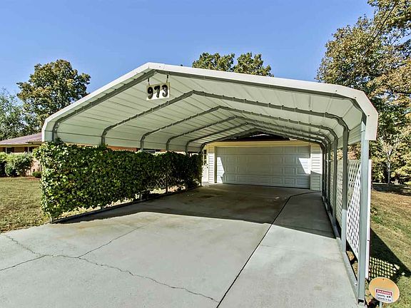 2nd image of 973 Hale Cir