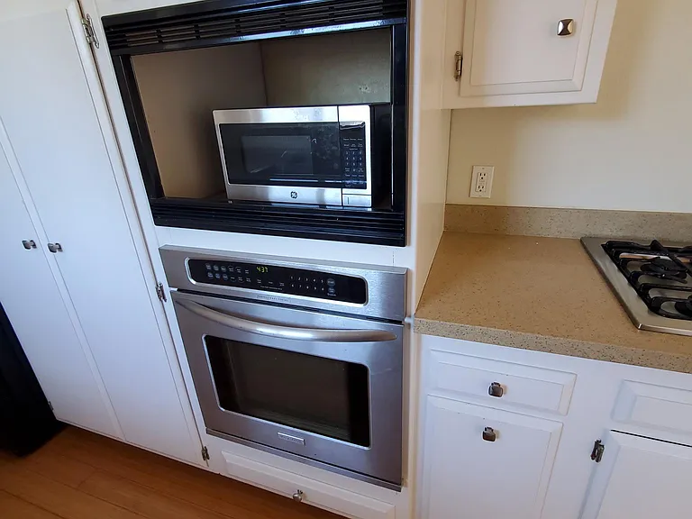 3376 Mayette Ave — Photo 8