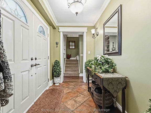 5th image of 25 Glenview Ave