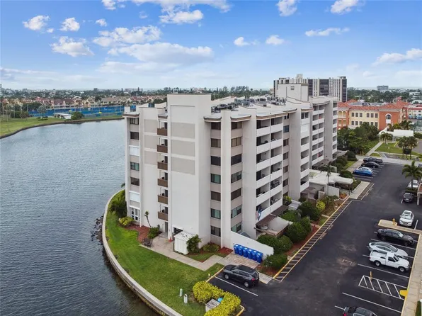 450 Treasure Island Cswy APT 104, Treasure Island, FL 33706