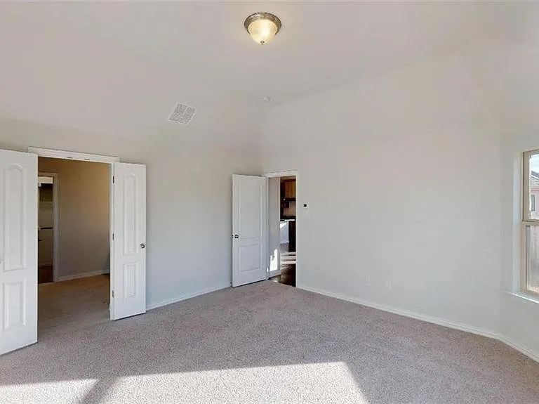 1716 Yellowthroat Dr — Photo 23