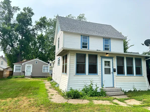 212 8th Ave NE, Aberdeen City, SD 57401
