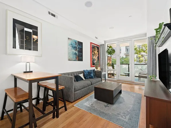 1059 Manhattan Ave #3B, Brooklyn, NY 11222