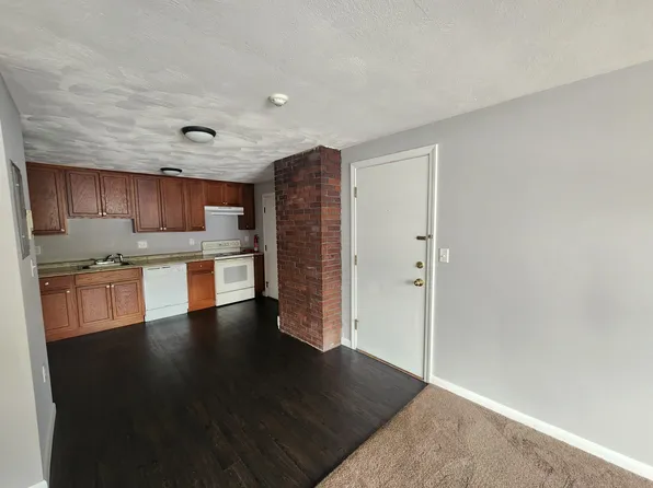 17 Sinai Cir #A9, Chelmsford, MA 01824
