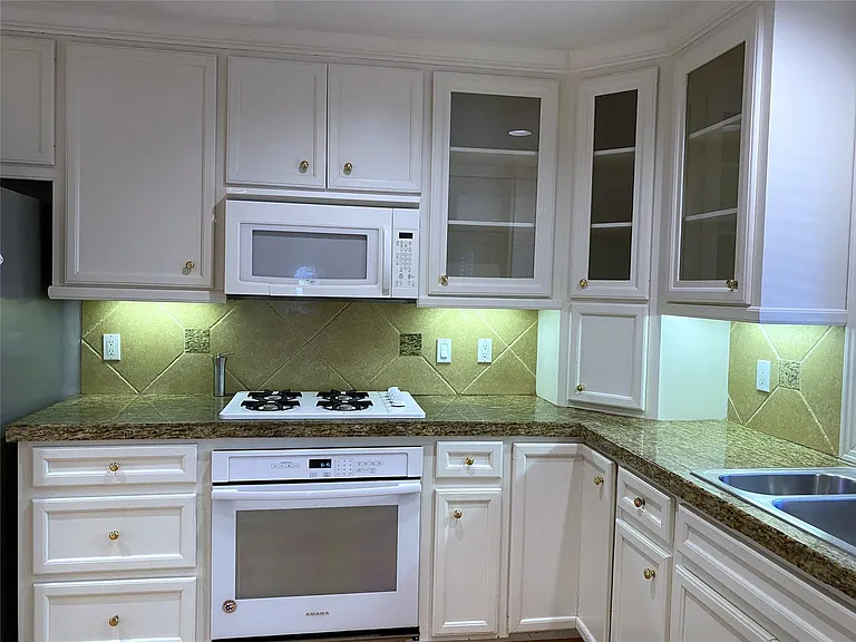 3115 Glen Haven Blvd — Photo 7